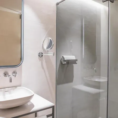 Puerta Serranos 4 Sup Hotel