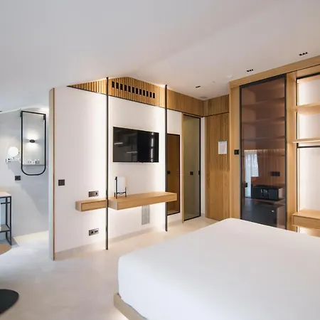 Myr Puerta Serranos 4*