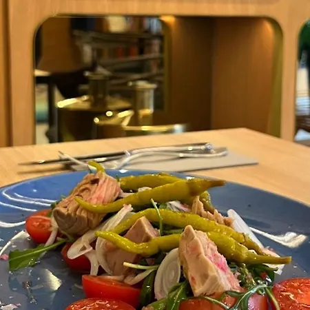 Myr Puerta Serranos فندق فالنسيا