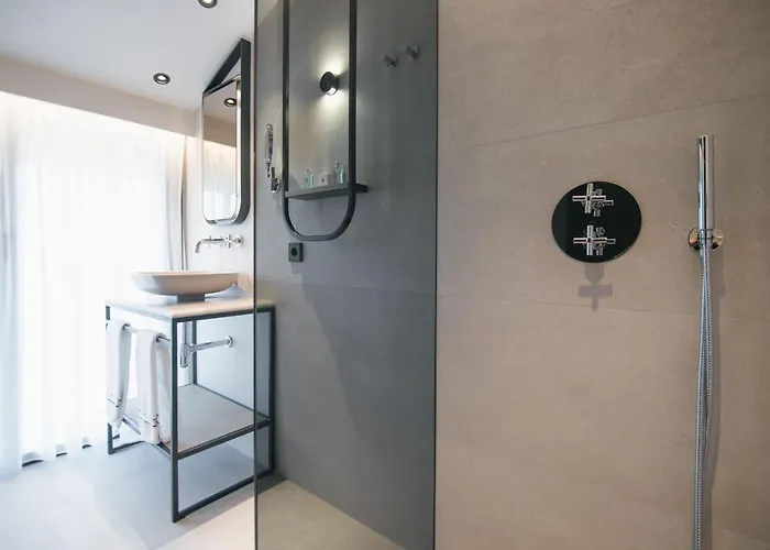 Hotel Myr Puerta Serranos