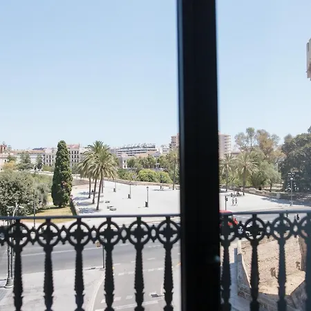 Myr Puerta Serranos 4*