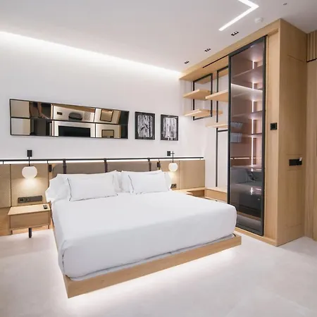 酒店 Myr Puerta Serranos 4*