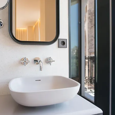 Myr Puerta Serranos Walencja