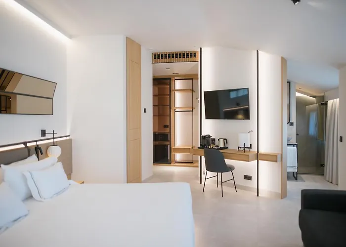 Myr Puerta Serranos 4* فالنسيا