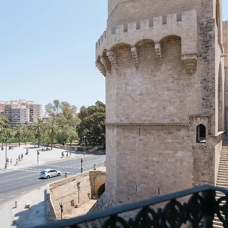 Myr Puerta Serranos Hotel Valencia